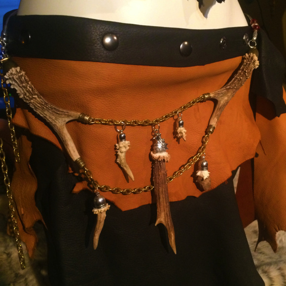 Leather and Bone - Picture 4 of 8